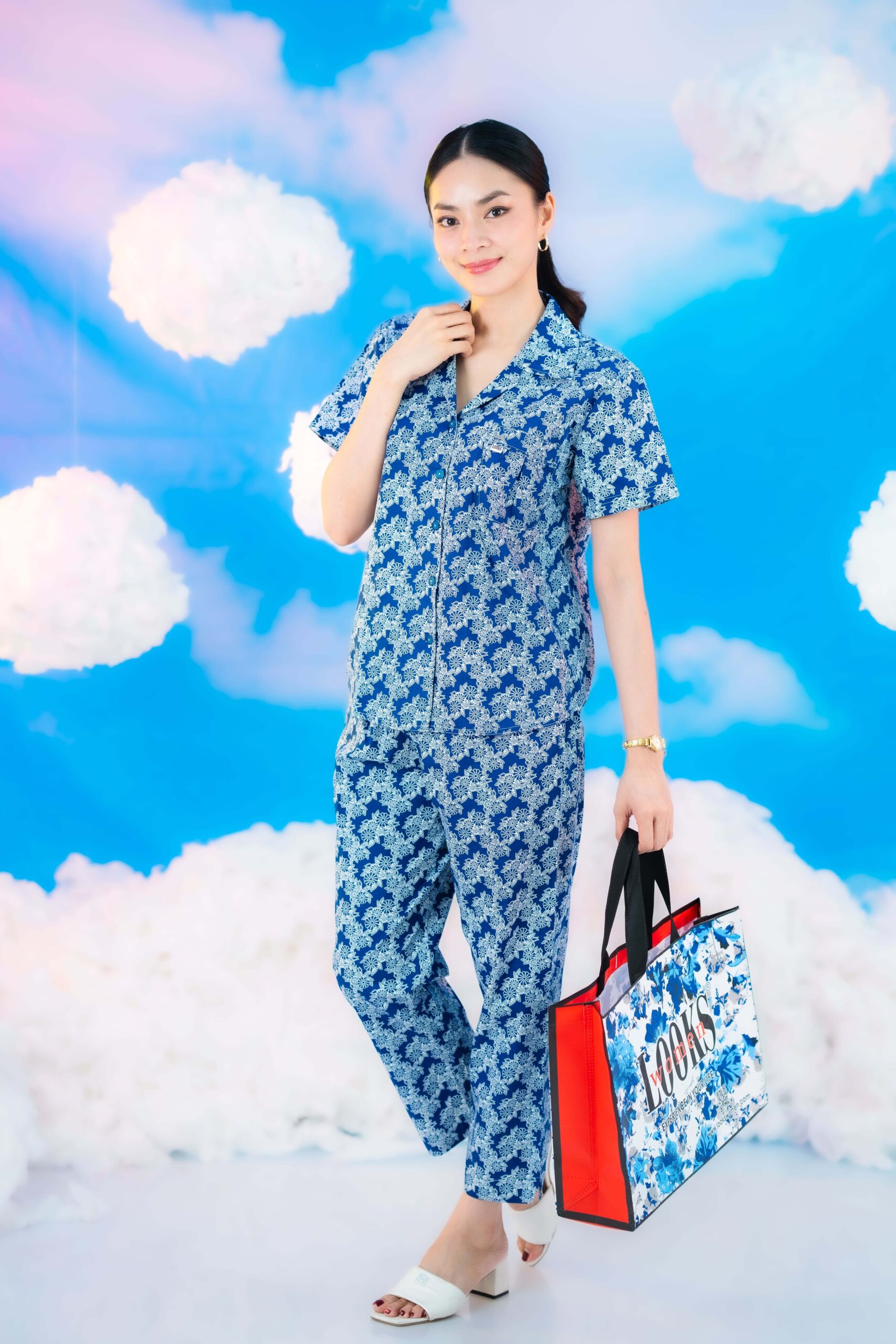 11KKL002-AF05-B (3) Short Sleeve + Long Pants - Image 1