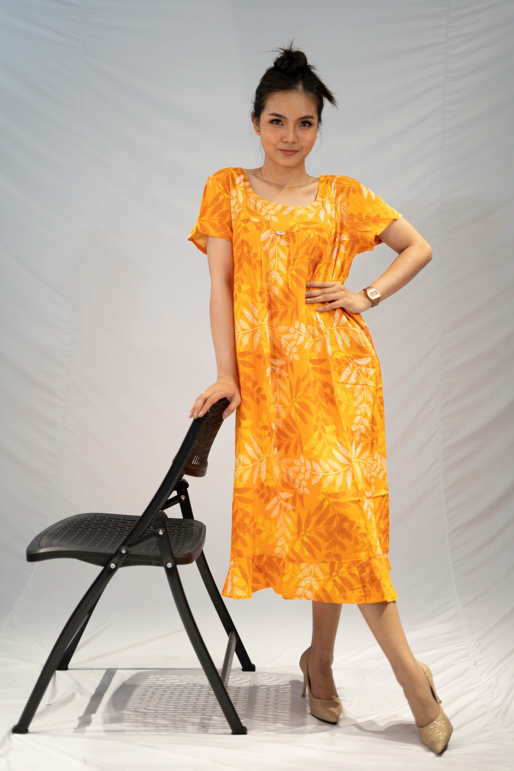 18KR046-GB29-Y-S Short Sleeve Midi Dress - Image 1